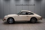 Porsche 911 - Porsche: Beige