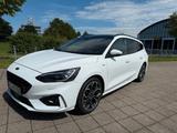 Ford Focus 1,5 EcoBoost 134kW ST-Line Turnier 8-fach  - Ford Focus mit Benzin-Antrieb: Kombi, 1.8