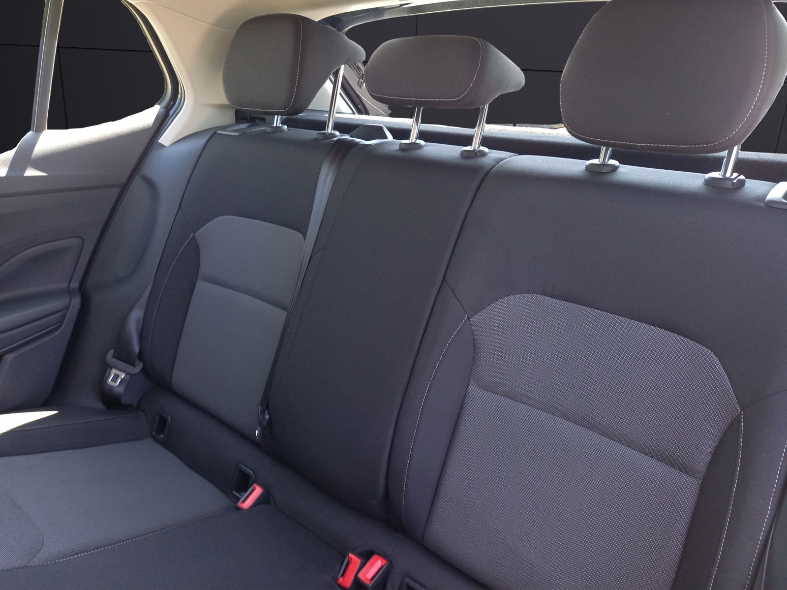 Fahrzeugabbildung SKODA Fabia 1.0 Ambition LED Klima DAB GRA PDC KLIMA L