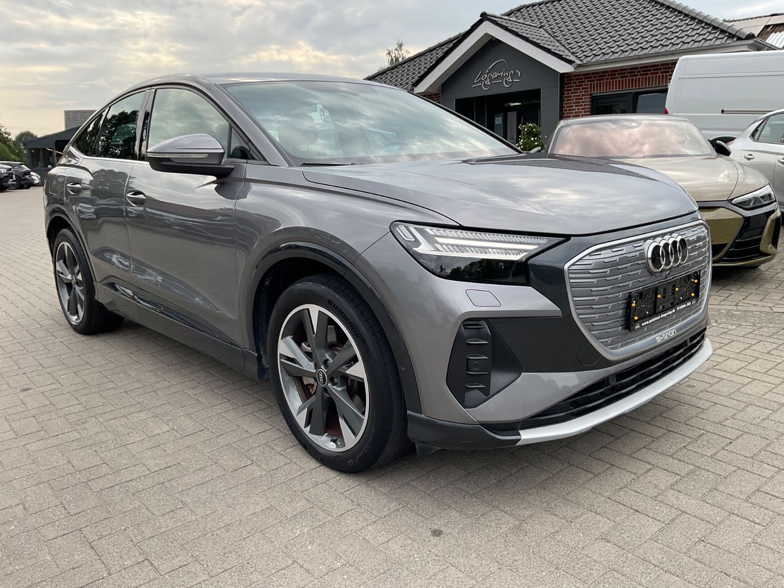 Fahrzeugabbildung Audi Q4 e-tron 40,82KWS,Kamera,Navi,LED,Sonos,Wärmep
