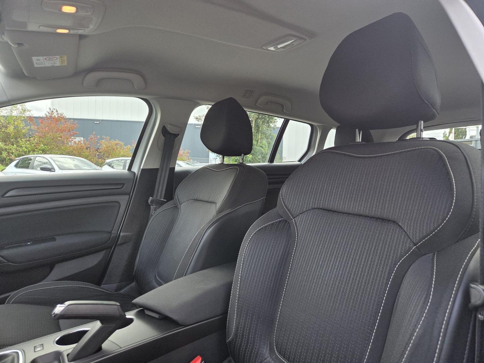 Renault Megane IV 1.3 TCe 140 Grandtour Business Edition