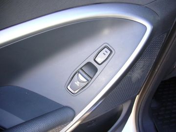 Hyundai SANTA FE - 12