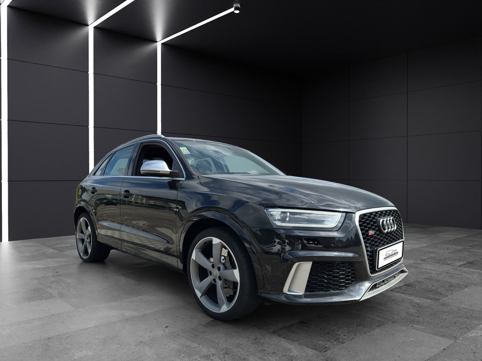 Fahrzeugabbildung Audi RSQ3 2.5 TFSI quattro *Carbon*Bose*Pano*Naviplus