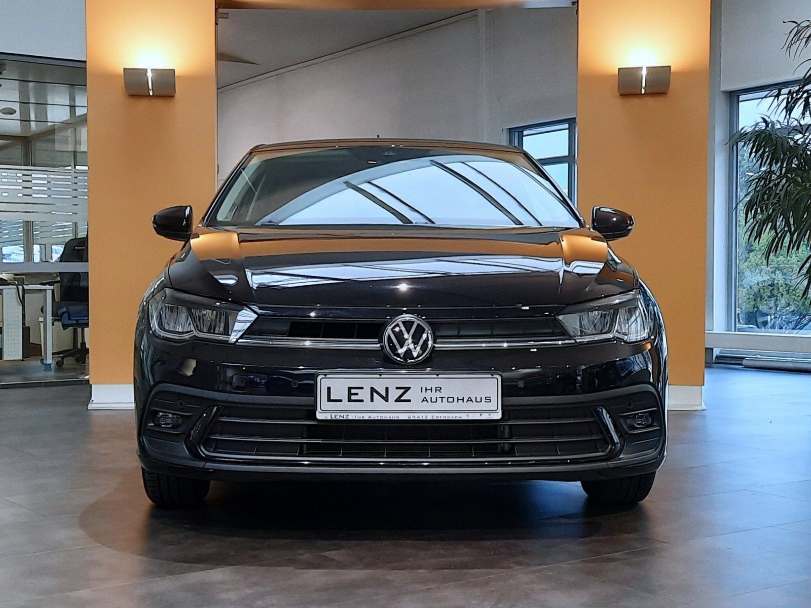 Fahrzeugabbildung Volkswagen Polo Life *Navi*Cam*LED*Sitzhzg.*Einparkh.*AppC*