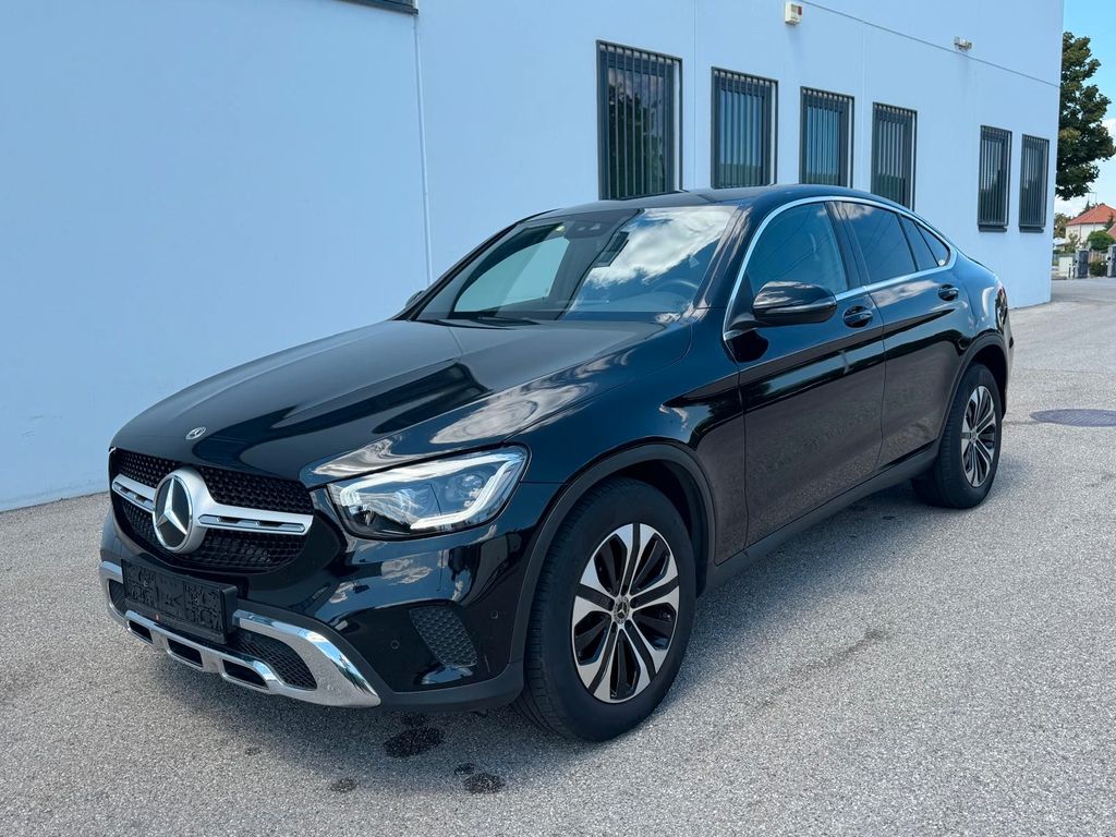 Image of Mercedes-Benz GLC 220