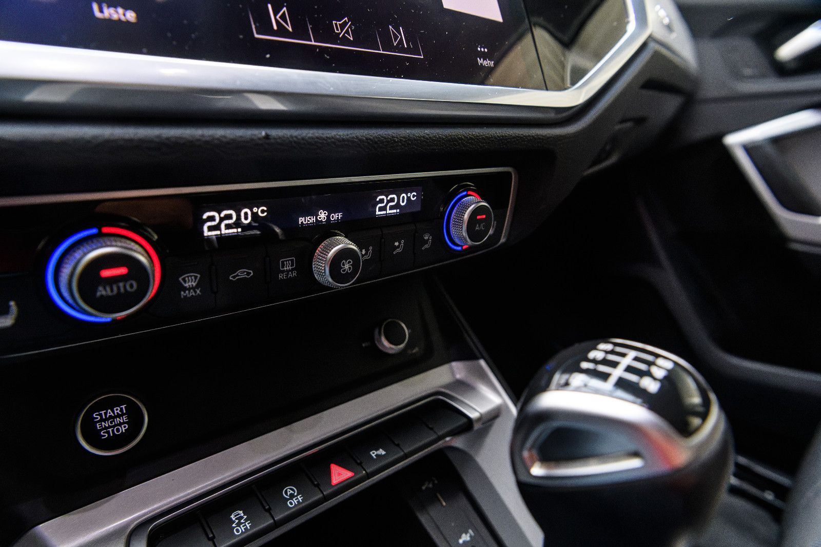 Fahrzeugabbildung Audi Q3 35 TFSI advanced +LED +KAMERA +NAVI +AHK