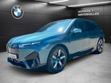 BMW iX xDrive40 Sportpaket HUD Pano LC Prof. H/K AHK - BMW iX mit Anhängerkupplung