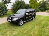 Mitsubishi Pajero 3,2 DI-D 4WD Edition 30 Automatik Edi... - gebrauchte Mitsubishi Pajero aus dem Jahr 2014