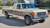 Ford F 250 - Ford F 250 mit Benzin-Antrieb