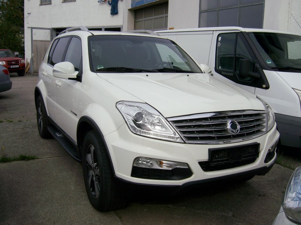 Image of Ssangyong REXTON