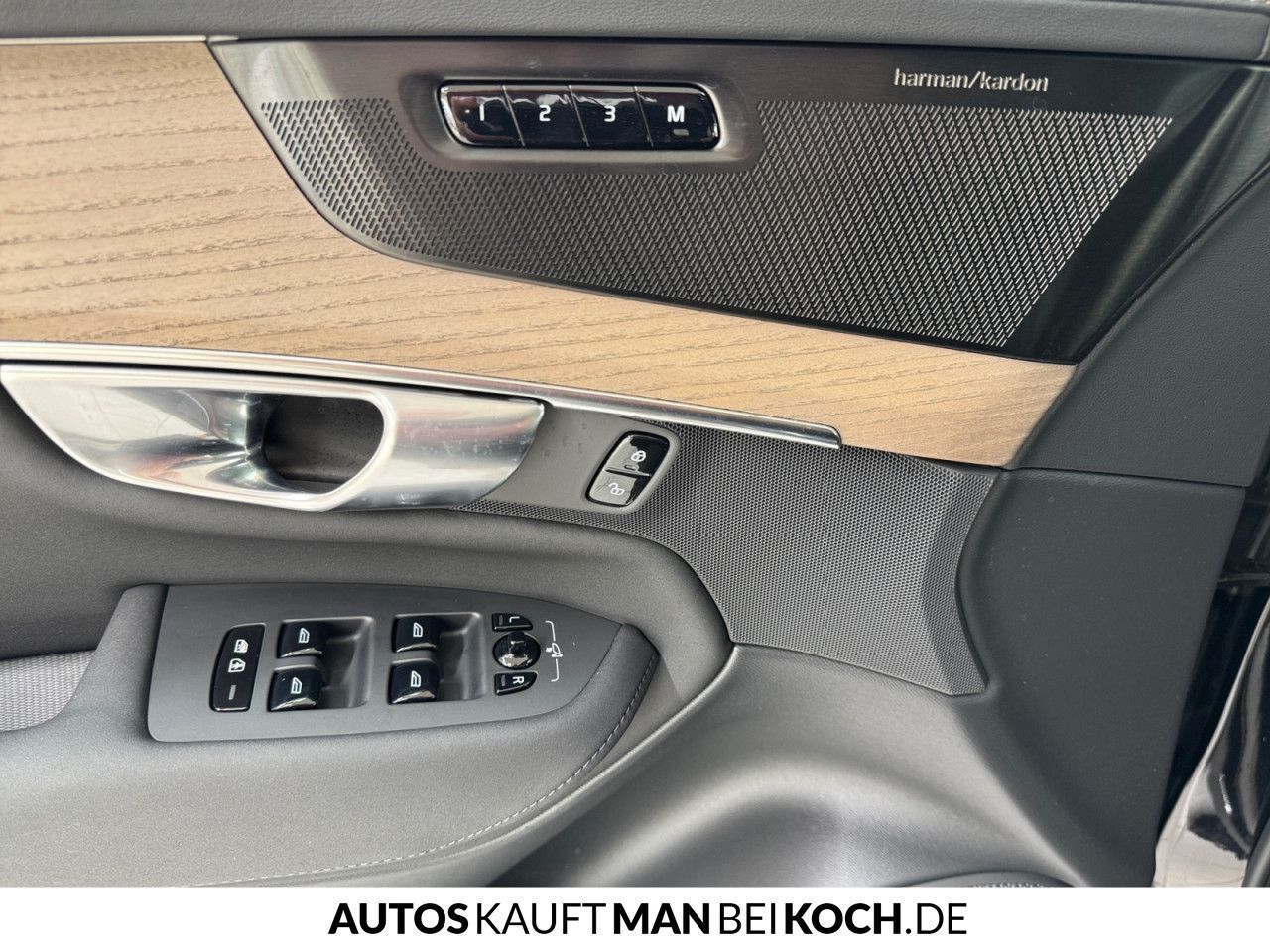 Volvo XC90 T8 AWD Plus Dark HUD 360° BLIS ACC H&K uvm foto 14