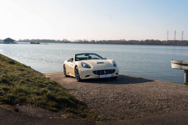 Ferrari California 4.3 V8 4-Sitzer