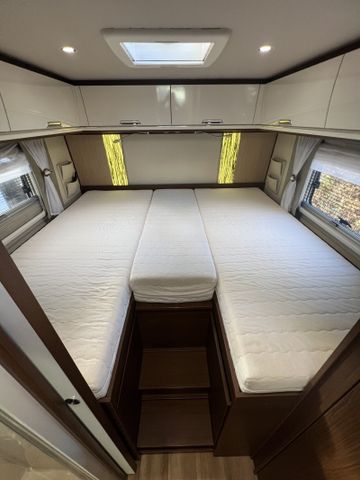 Niesmann + Bischoff Flair 880 LE HubstützenHubbettMarkiseSolarNA