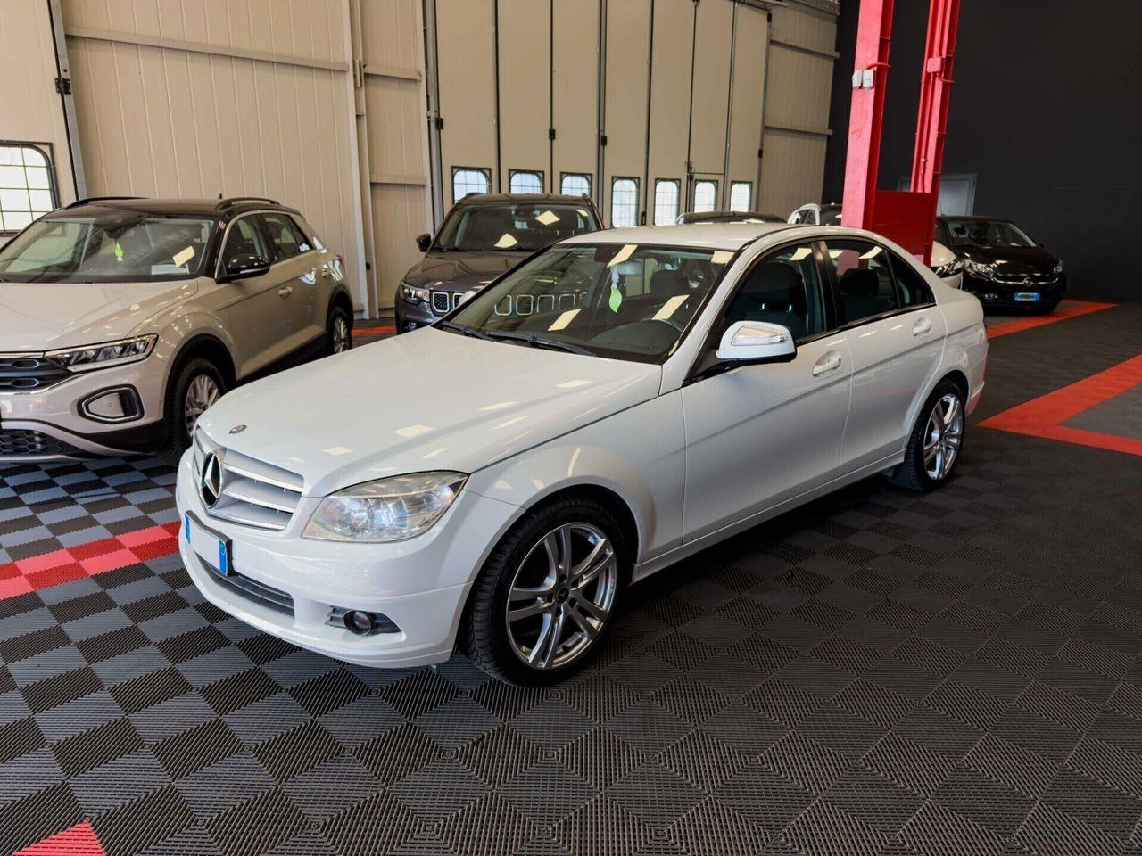 Mercedes-Benz C 220