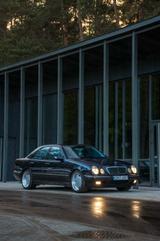 Mercedes-Benz E 270 CDI AVANTGARDE Avantgarde - blaue Mercedes-Benz E 270