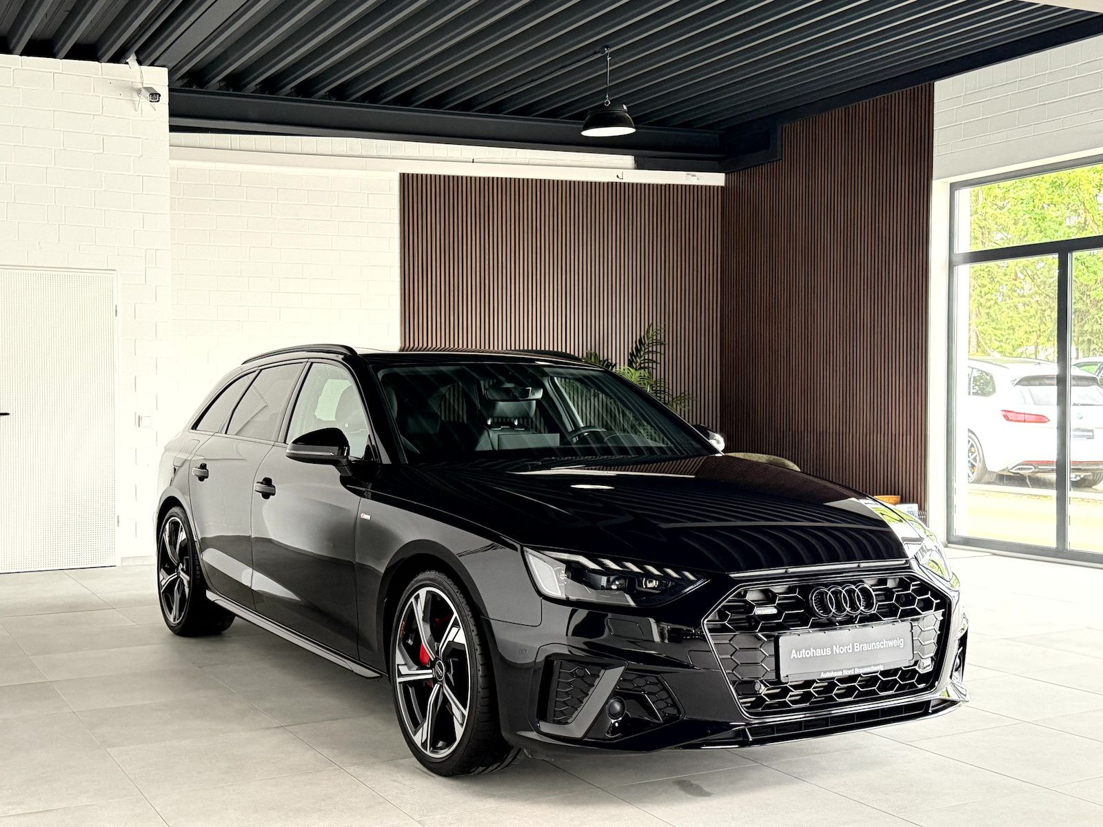 Audi A4 45TFSI S Line Competition Edition Plus Matrix foto 4