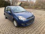 Ford Fiesta Connection - Ford Fiesta Connection mit Benzin-Antrieb