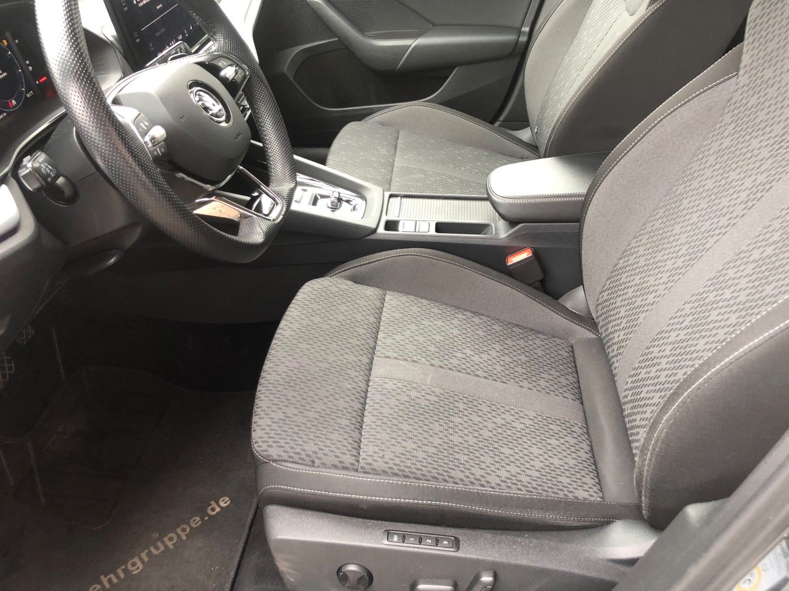 Fahrzeugabbildung SKODA Octavia Combi First Edition