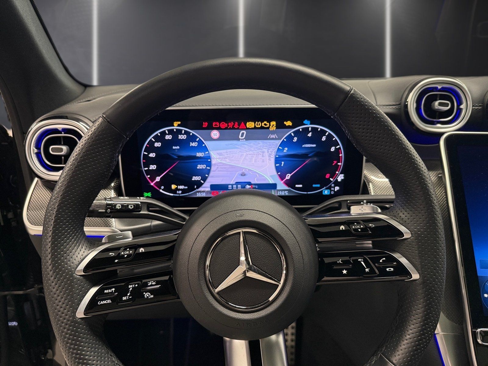 Fahrzeugabbildung Mercedes-Benz GLC 200 4M AMG*Pano*Distro*360*Burmest*20"*Night