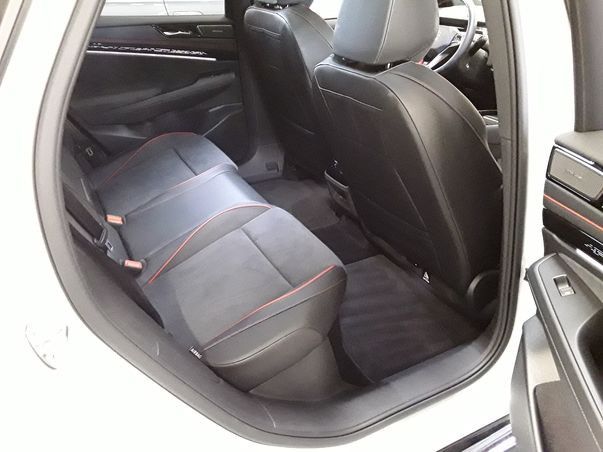 Volkswagen ID.7 GTX 4M IQ.LIGHT AHK AR HUD PANO ACC KAMERA foto 8