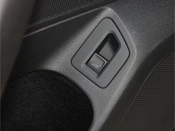 Volkswagen Passat Variant Elegance 1.5 TSI DSG AHK Navi Kam