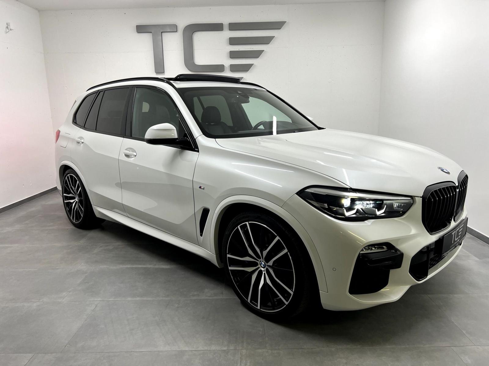 BMW X5 xDrive45e M Paket, 22", Pano, Led, AHK, ...