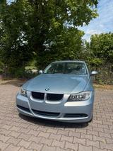 BMW 318i E90 - BMW 318 aus 2007: 318i