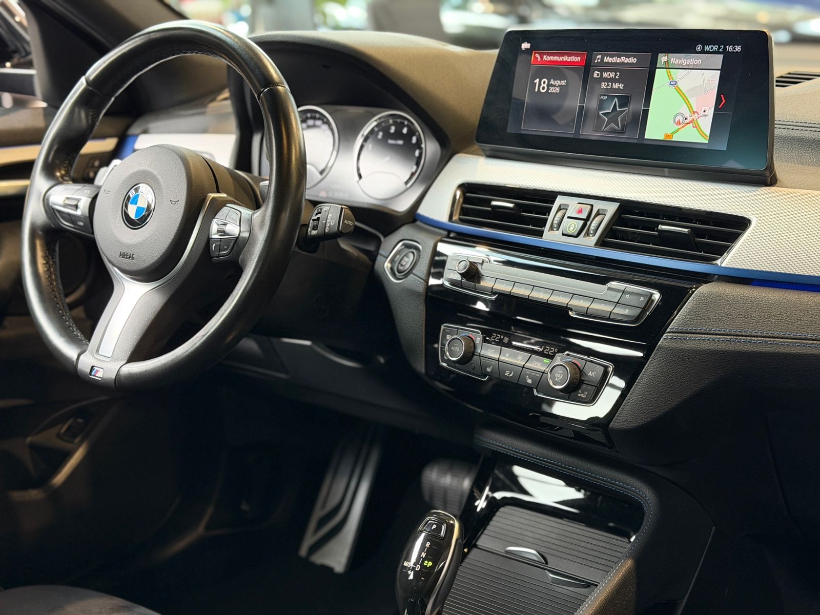 Fahrzeugabbildung BMW X2 M35 i xDrive HUD LED NAV