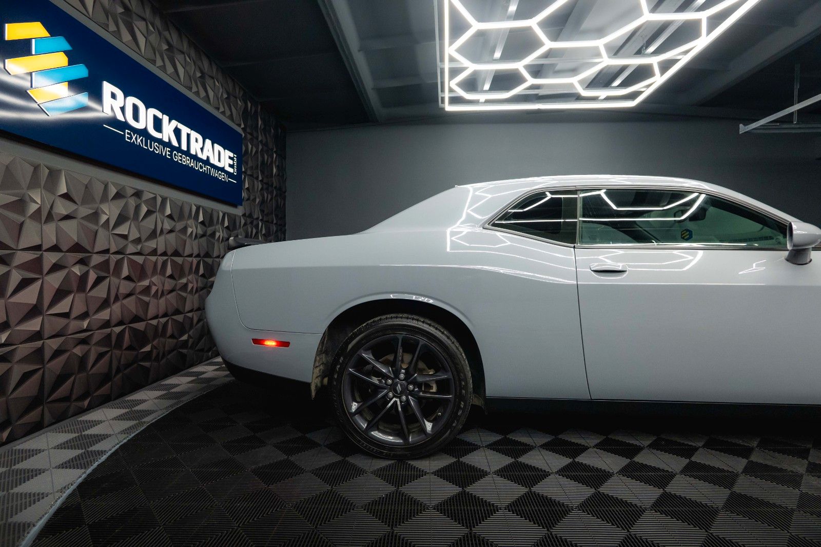 Fahrzeugabbildung Dodge Challenger 3.6 V6 4x4 GT SRT Styling *LED*19%*