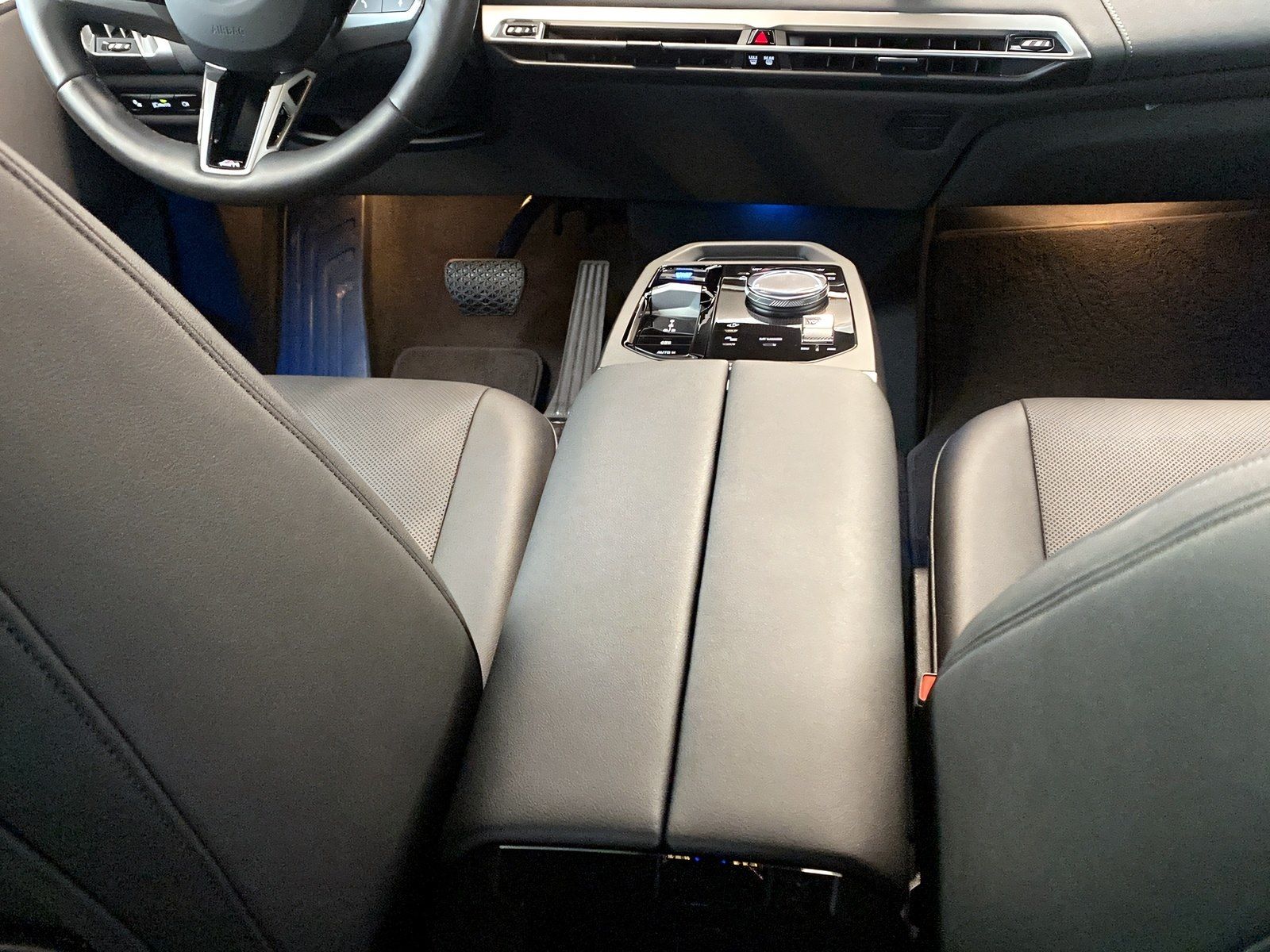 BMW iX - Bild 14
