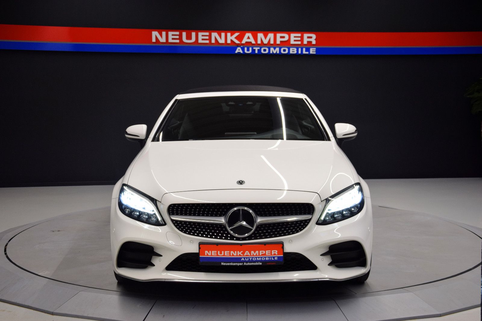 Fahrzeugabbildung Mercedes-Benz C 200 Cabrio 9G-TRONIC AMG-Line HuD Kamera LED