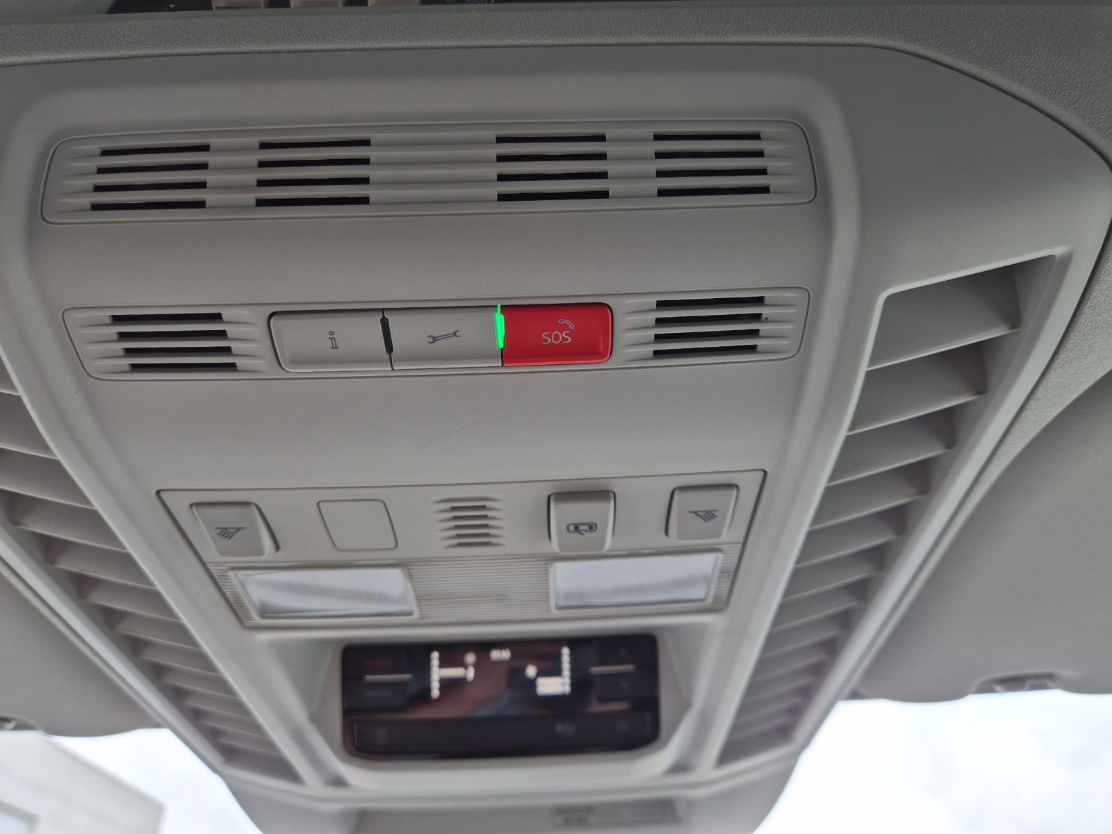 Fahrzeugabbildung Volkswagen Crafter 50 DSG LR HD 9-Si Rollstuhllift Trittstu