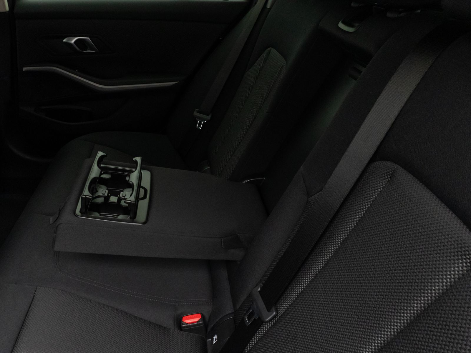 Fahrzeugabbildung BMW 320d xD DAB CockPitPro Geschwindigkeitsreg AHK