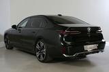 BMW 740d xDr. M Sport AHK ACC Panorama Standh 21Zoll - gebrauchte BMW Limousine