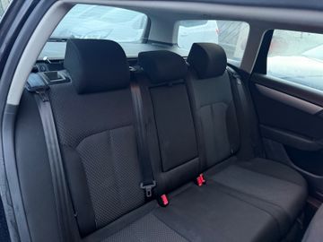 Volkswagen Passat Variant - 10