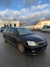 Toyota Avensis Kombi 1.8 Executive - Toyota Avensis aus 2005: Kombi