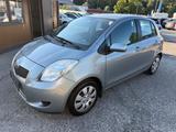 Toyota Yaris Executive 1,3-l-VVT-i MultiMode-Getriebe - Toyota Yaris Executive mit Benzin-Antrieb