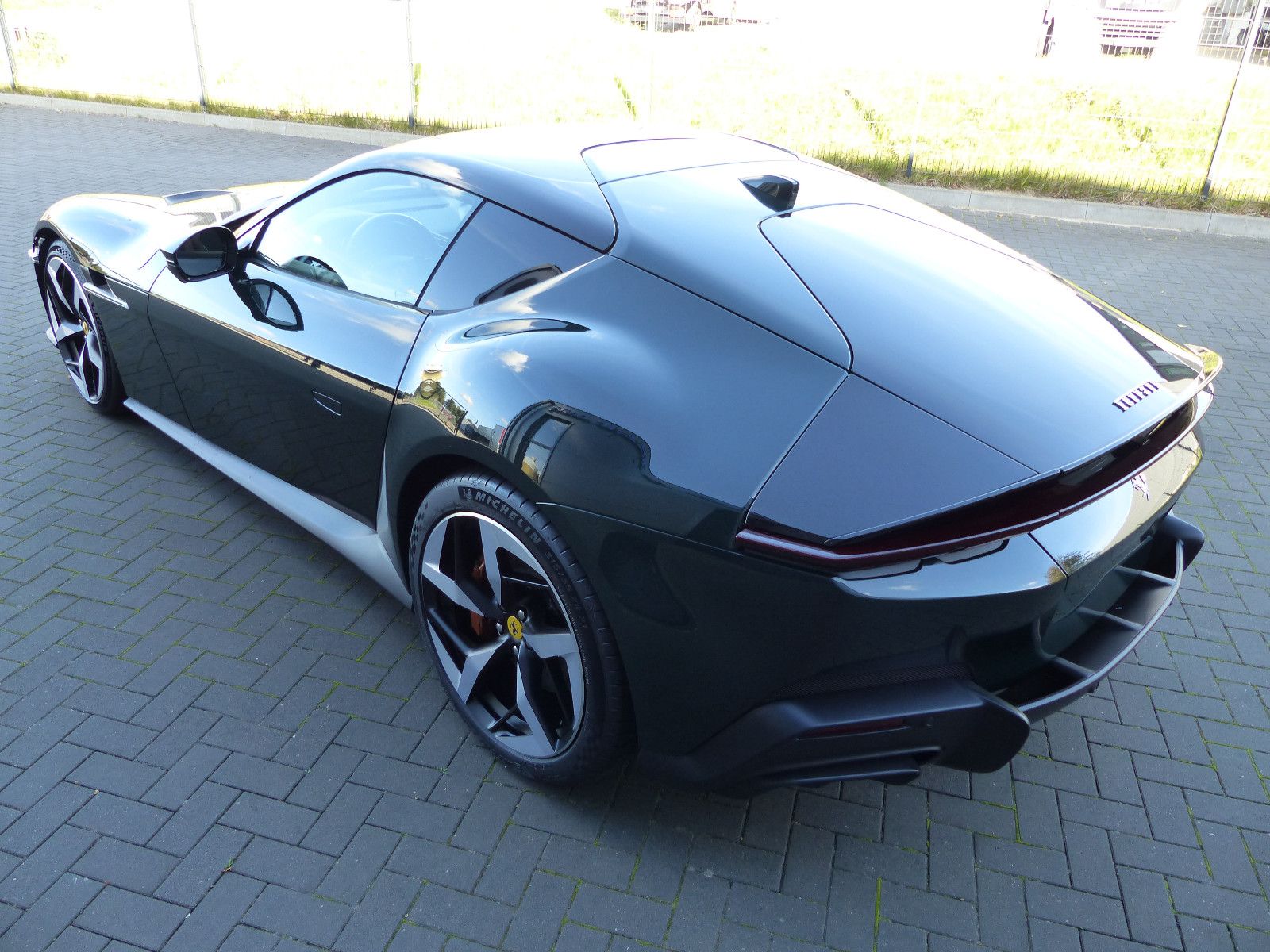 Fahrzeugabbildung Ferrari 12Cilindri *Inzahlungnahme/Trade-in*