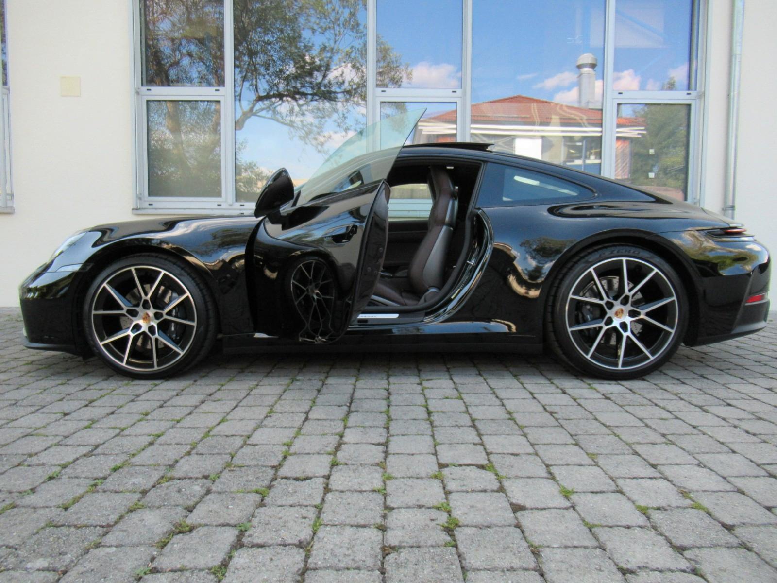 Porsche 992 COUPE EXCL CLUBLEDER HD+ ABGAS 18W+BELÜFT/21