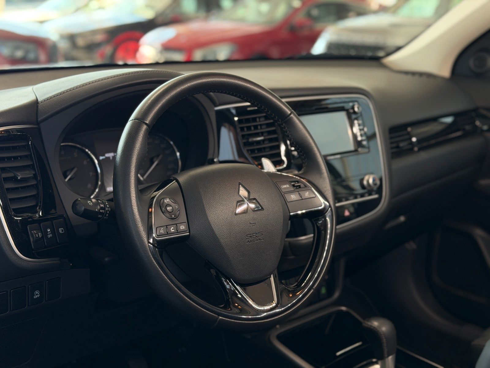 Fahrzeugabbildung Mitsubishi Outlander 2.0 Diamant Edition 2WD "AHK"