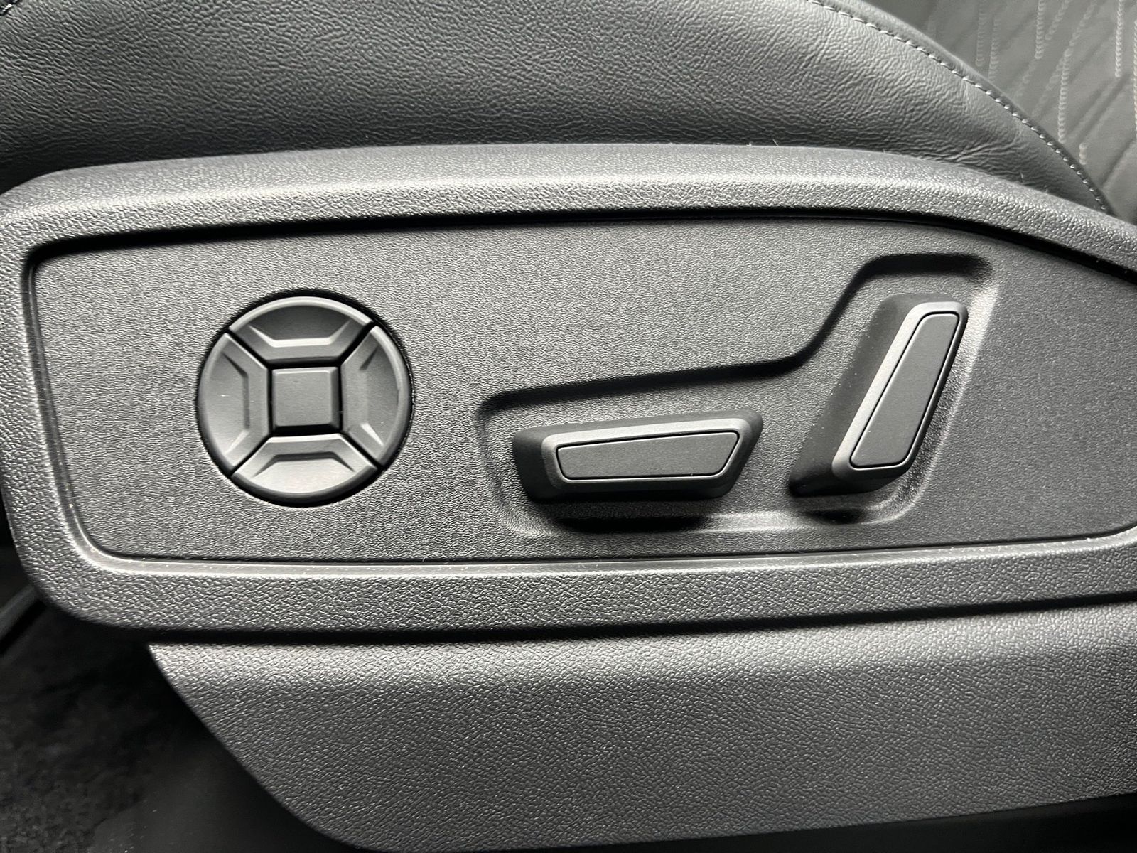 Audi SQ5 - Bild 19
