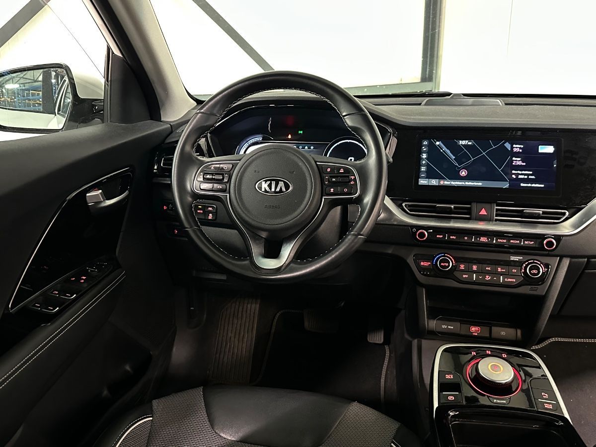 Kia Niro e-Niro DynamicLine 39kWh 3-Fase | SoH 97% | imagem 3