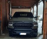 Dodge RAM1500 "Built to Serve" Gator Green UNFALLFREI 