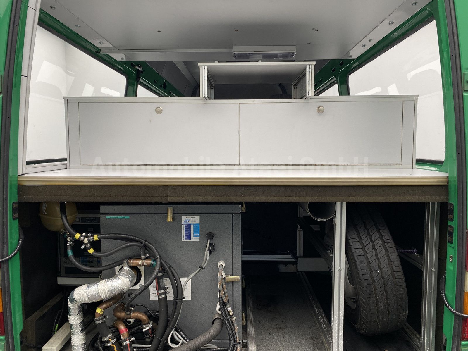 Fahrzeugabbildung Mercedes-Benz Sprinter 413 CDI MAXI *Behörde/Camper* GENERATOR