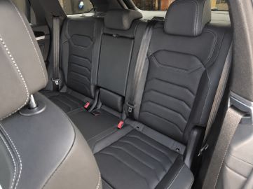 Volkswagen Touareg - 12
