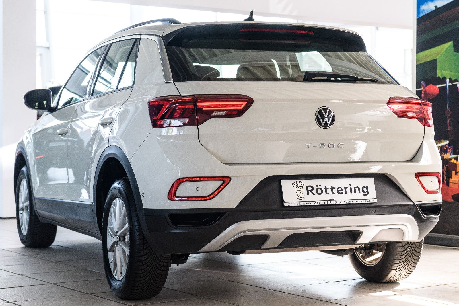 Fahrzeugabbildung Volkswagen T-Roc Life +LED+AW+Cockpit PRO+Park Assist+Ascot