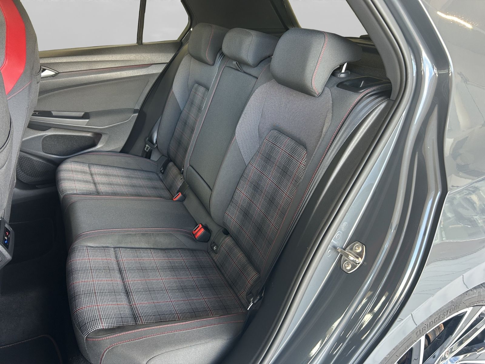 Volkswagen Golf VIII GTI 2.0 TSI +DSG+AHK+NAVI+LED+KLIMA+LM foto 15