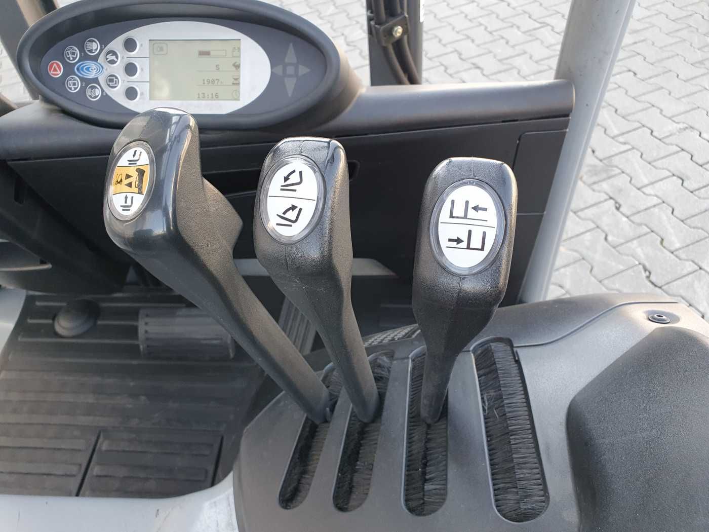 Fahrzeugabbildung Still RX20-14 / Triplex: 4.60m! / nur 1.907h! / SS