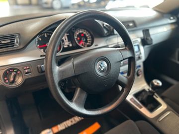 Volkswagen Passat Variant *TEMPO*KLIMA*SZHZ*