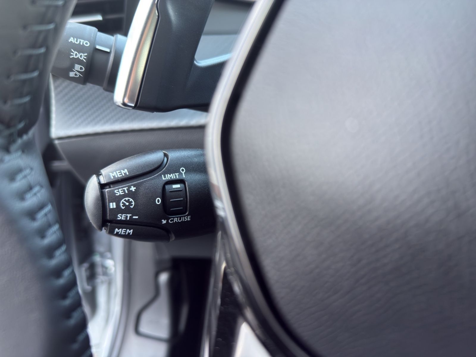 Peugeot 208 - Bild 13